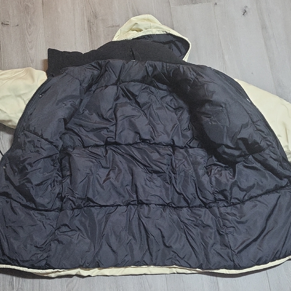 Women's Cream Puffer Jacket with Black Details - Picture 13 of 16